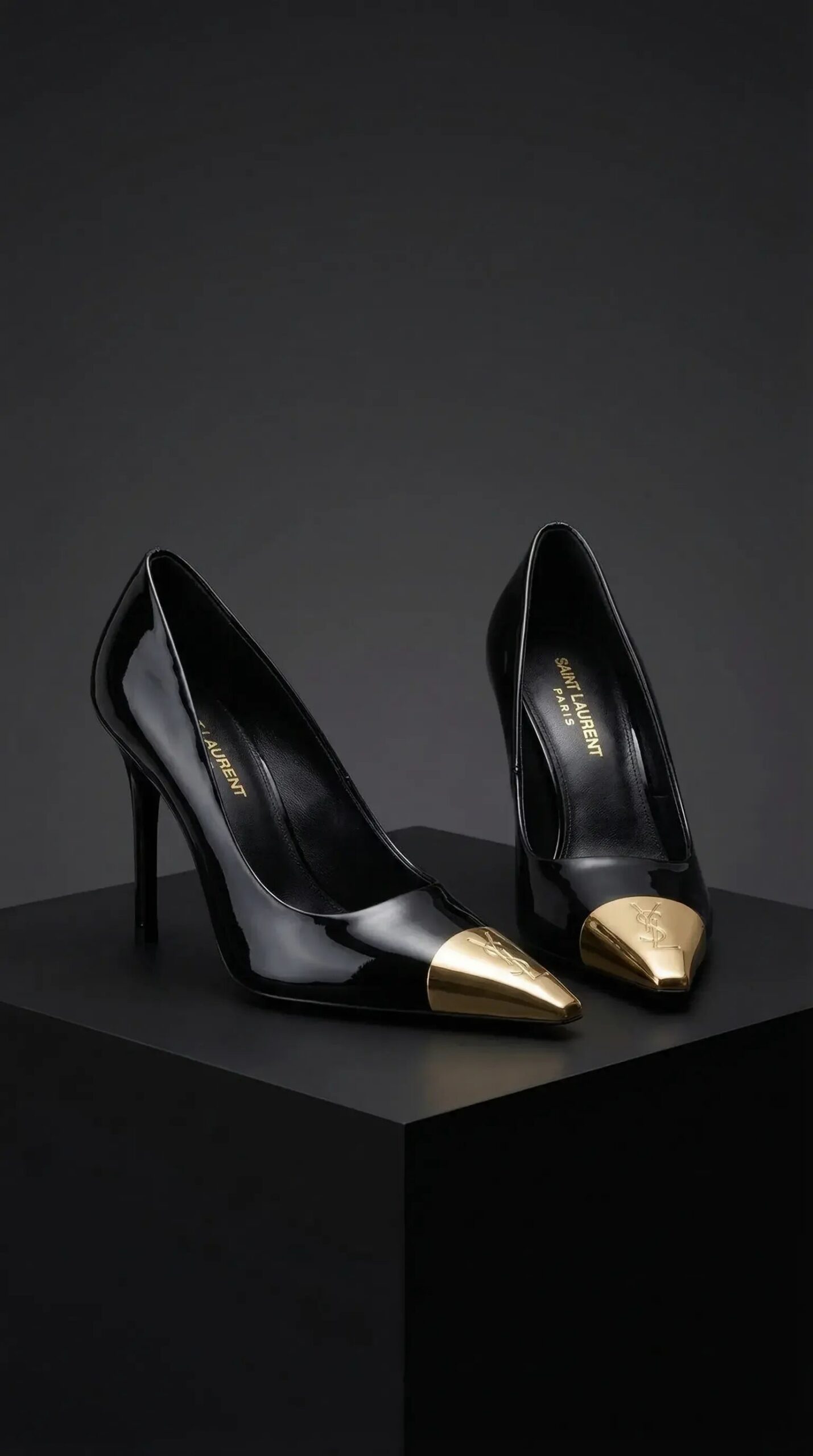 Metal Toe Pumps – Black