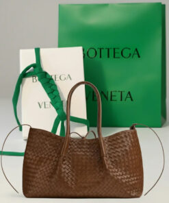 Leather Crossbody Bag Nocciola/amber
