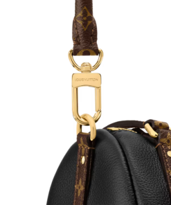 PM Shoulder Bag
