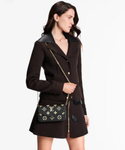 Chain Pochette Bag