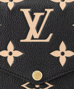 Chain Pochette Bag