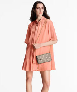 Chain Pochette Bag