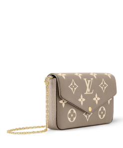 Chain Pochette Bag