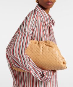 Intrecciato Leather Clutch Pouch